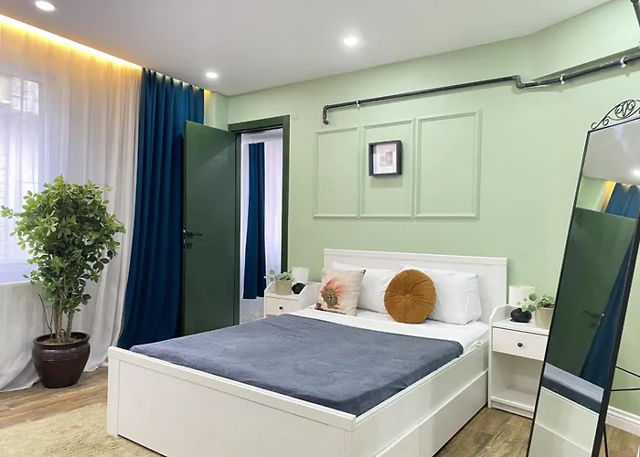 Comfortable In Fatih Apartment